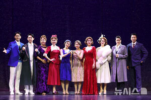 【フォト】ミュージカル『42nd ストリート』プレスコール　出演者勢ぞろい　／ソウル