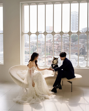 【フォト】チェ・ヨンス＆DICKPUNKSキム・テヒョン、ロマンチックなウエディング写真