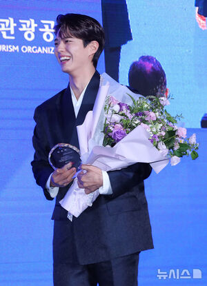 【フォト】パク・ボゴム、韓国観光名誉広報大使に…穏やかなビジュアル