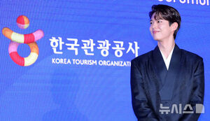 【フォト】パク・ボゴム、韓国観光名誉広報大使に…穏やかなビジュアル