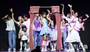 【フォト】チェ・イェナ、まるでミュージカルのようなステージ
