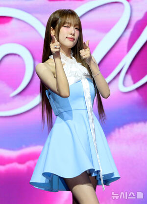 【フォト】チェ・イェナ、4thミニアルバムで音楽活動