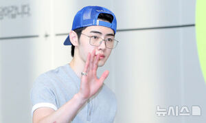 【フォト】ENHYPENが日本へ出発「クールな7人の男たち」