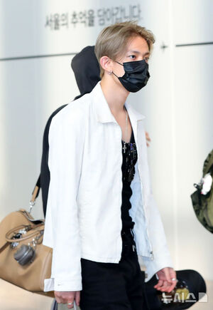 【フォト】ENHYPENが日本へ出発「クールな7人の男たち」