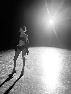 【フォト】圧倒的ボディ誇るナナ、「Calvin Klein」アンダーウエア・グラビア公開