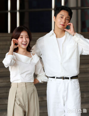 【フォト】『華やかな日々』チョン・インソン＆チョン・イル　ほっこり2ショット