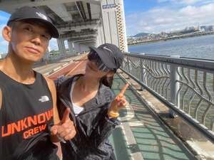 活動休止中のNewJeansダニエル、漢江でランニング…Sean「ほしくなる人材」