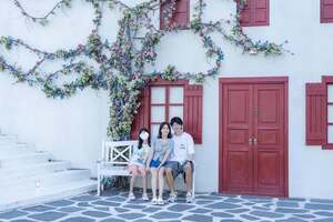 【フォト】ハン・ヘジン＆奇誠庸、娘と夏の海を満喫…ラブリーな家族