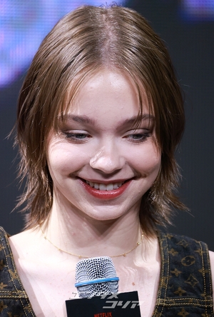 【フォト】ジェナ・オルテガ＆エマ・マイヤーズ「一緒に楽しく」