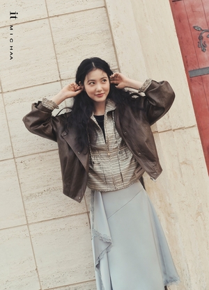 【フォト】シン・イェウン　ラブリー・ムードの秋グラビア公開