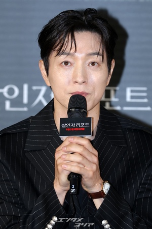 【フォト】シックな黒コーデのチョ・ヨジョン＆チョン・ソンイル主演『殺人者リポート』制作報告会