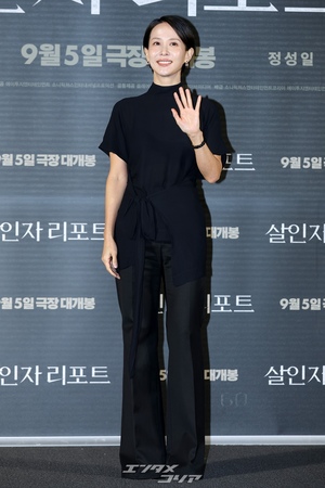 【フォト】シックな黒コーデのチョ・ヨジョン＆チョン・ソンイル主演『殺人者リポート』制作報告会