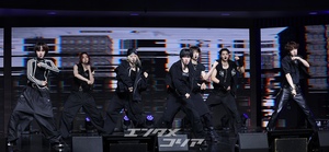 【フォト】AMPERS＆ONE、堂々とした自信あふれるステージ