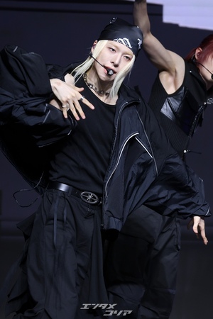 【フォト】AMPERS＆ONE、堂々とした自信あふれるステージ