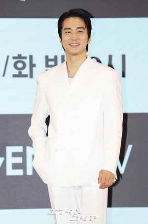 【フォト】ソン・スンホン、これが韓流スターのビジュアル