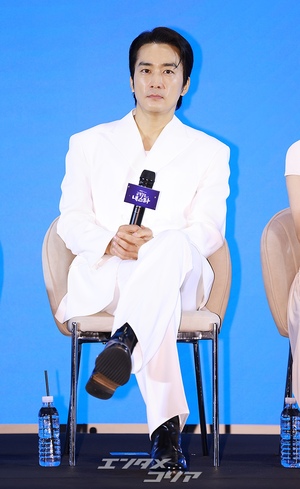 【フォト】ソン・スンホン、これが韓流スターのビジュアル