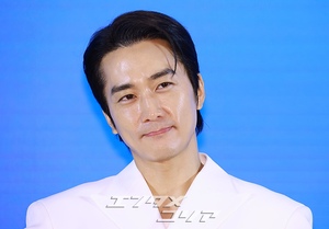 【フォト】ソン・スンホン、これが韓流スターのビジュアル