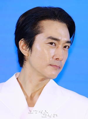 【フォト】ソン・スンホン、これが韓流スターのビジュアル