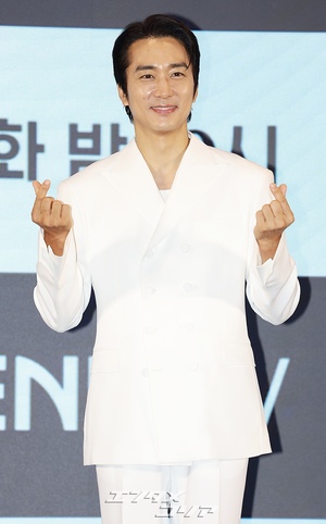 【フォト】ソン・スンホン、これが韓流スターのビジュアル