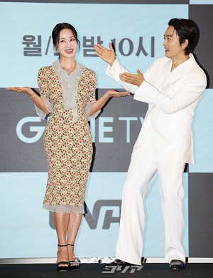 【フォト】『かけがえのない私のスター』オム・ジョンファ＆ソン・スンホン、10年ぶりの共演