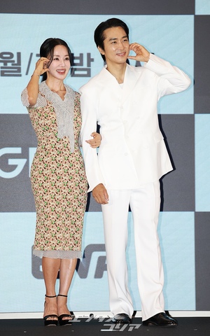 【フォト】『かけがえのない私のスター』オム・ジョンファ＆ソン・スンホン、10年ぶりの共演