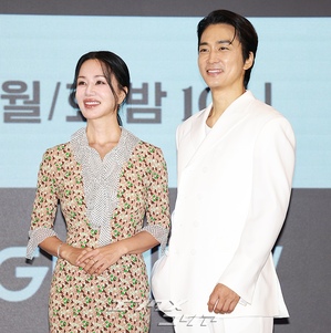 【フォト】『かけがえのない私のスター』オム・ジョンファ＆ソン・スンホン、10年ぶりの共演