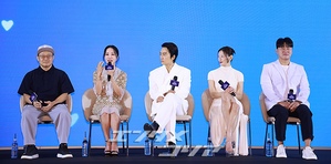 【フォト】オム・ジョンファ×ソン・スンホン×イエル出演『かけがえのない私のスター』制作発表会