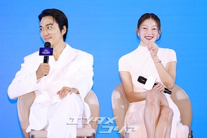 【フォト】オム・ジョンファ×ソン・スンホン×イエル出演『かけがえのない私のスター』制作発表会