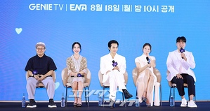 【フォト】オム・ジョンファ×ソン・スンホン×イエル出演『かけがえのない私のスター』制作発表会