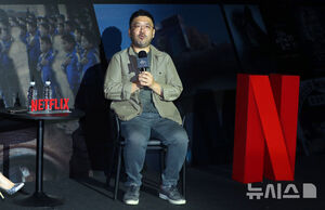 【フォト】『私は生き延びた』の演出を手掛けたチョ・ソンヒョン・プロデューサー