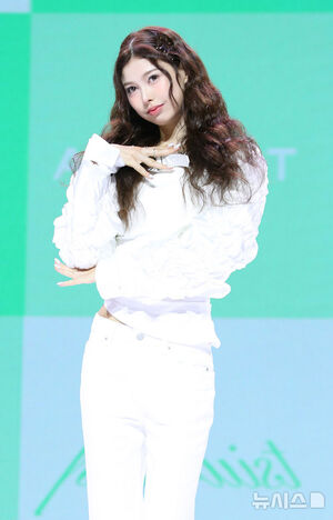 【フォト】AtHeartのメンバー6人、それぞれの魅力アピール