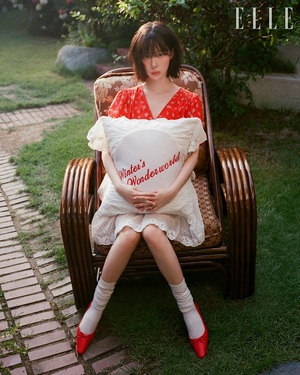 【フォト】aespaウィンター、ラブリーなビジュアル＆幻想的な雰囲気