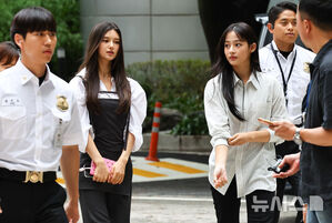 【フォト】専属契約めぐる争いの調停期日迎えたNewJeans…ミンジとダニエルが出席