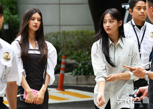 【フォト】専属契約めぐる争いの調停期日迎えたNewJeans…ミンジとダニエルが出席