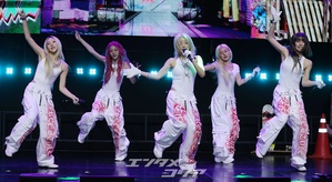 【フォト】YOUNG POSSE、ガールクラッシュな魅力でステージ披露