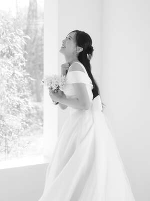 【フォト】歌手ビョルサラン「純白の笑顔」…幸せいっぱいのウエディング写真公開