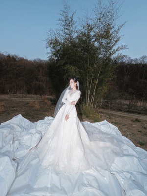 【フォト】歌手ビョルサラン「純白の笑顔」…幸せいっぱいのウエディング写真公開