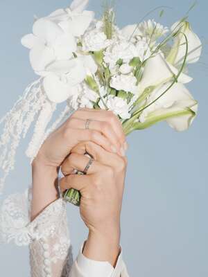 【フォト】歌手ビョルサラン「純白の笑顔」…幸せいっぱいのウエディング写真公開