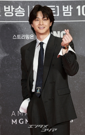 【フォト】キム・ジフン　完璧スーツ姿「ハード・アクションに乞うご期待」