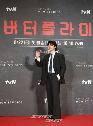 【フォト】キム・ジフン　完璧スーツ姿「ハード・アクションに乞うご期待」