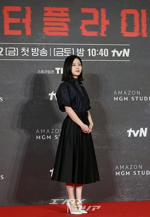 【フォト】キム・ヒオラ＆マイケル・リー＆キム・ヒジョン「『バタフライ』のお祝いに来ました！」