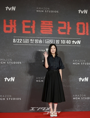 【フォト】キム・ヒオラ＆マイケル・リー＆キム・ヒジョン「『バタフライ』のお祝いに来ました！」