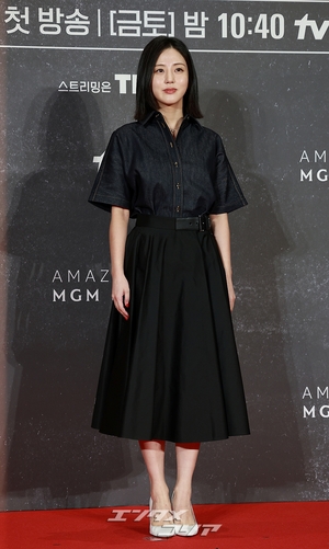 【フォト】キム・ヒオラ＆マイケル・リー＆キム・ヒジョン「『バタフライ』のお祝いに来ました！」