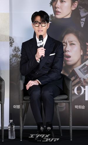 【フォト】イ・ビョンホン＆ソン・イェジン＆パク・チャヌク監督ら、『仕方ない』制作報告会に出席