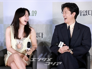 【フォト】イ・ビョンホン＆ソン・イェジン＆パク・チャヌク監督ら、『仕方ない』制作報告会に出席