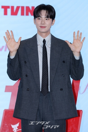 【フォト】イ・チェミン、女性のハートを刺激するオーラ