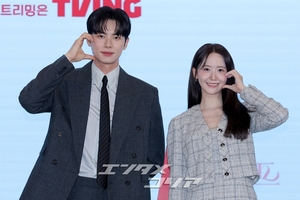 【フォト】少女時代ユナ＆イ・チェミン、少女漫画の主人公のようなビジュアル