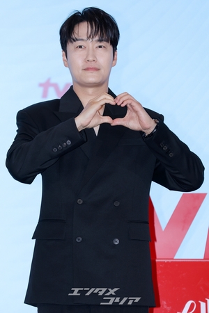 【フォト】少女時代ユナ＆イ・チェミン＆ソ・イスクら「『暴君のシェフ』見てね」