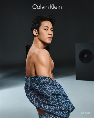 【フォト】SEVENTEENミンギュ　強烈デニムonデニム×腹筋クッキリ