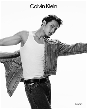 【フォト】SEVENTEENミンギュ　強烈デニムonデニム×腹筋クッキリ